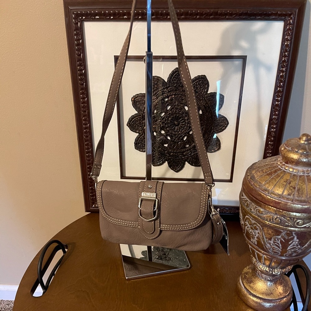 Chaps womens convertible crossbody clutch with adjustable detachable strap. NWT